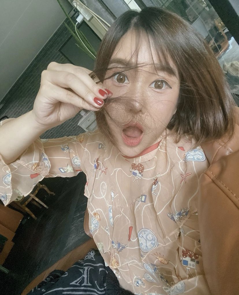 กำลังใจดี นุ๊กซี่ แฟน ปู แบล็คเฮด อัปเดตผมร่วงหลังทำคีโม กำลังใจดี นุ๊กซี่ แฟน ปู แบล็คเฮด อัปเดตผมร่วงหลังทำคีโม