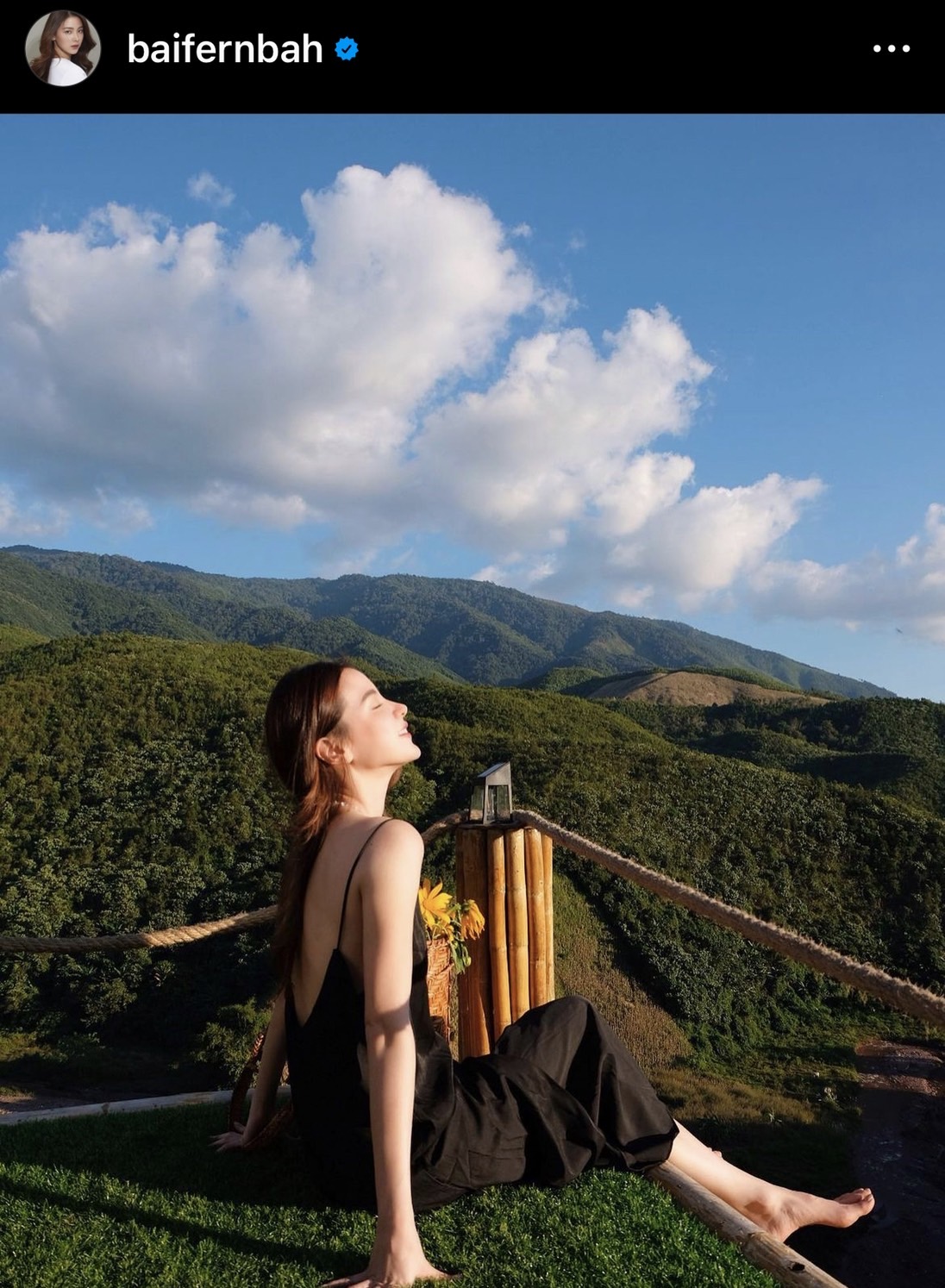 ใบเฟิร์น พิมพ์ชนก เข้าพบตำรวจ กรณีเข้าพักรีสอร์ตหรูที่ จ.น่าน 