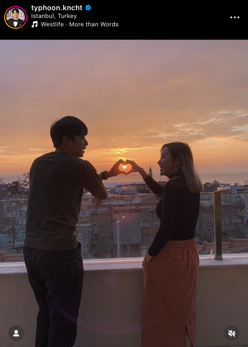 ของขวัญครบรอบ 10 ปี! ไต้ฝุ่น คุกเข่าขอแฟนสาวแต่งงาน 