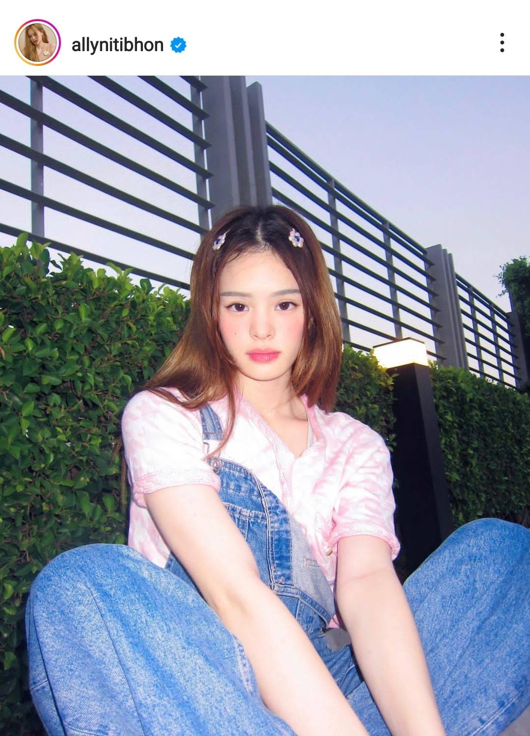 แอลลี่ ตอบกลับ หลังชาวเน็ตแซะแรงบอกพูดจาน่ารำคาญ แอลลี่ ตอบกลับ หลังชาวเน็ตแซะแรงบอกพูดจาน่ารำคาญ