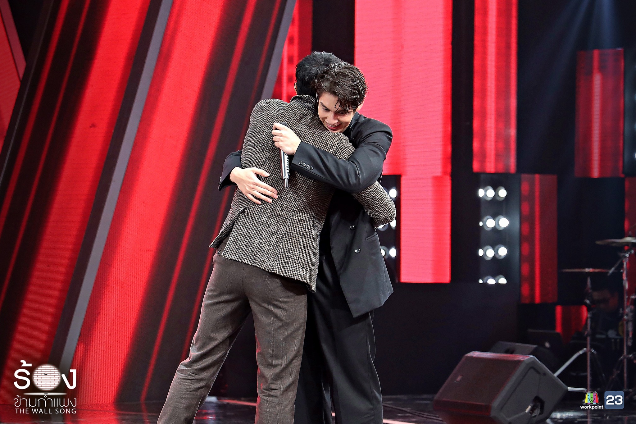 เคน ธีรเดช ออกรายการร้องเพลงครั้งแรก ประกบกับ ไบร์ท วชิรวิชญ์ เคน ธีรเดช ออกรายการร้องเพลงครั้งแรก ประกบกับ ไบร์ท วชิรวิชญ์