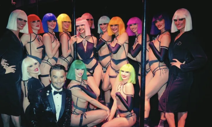 รีวิว “ลิซ่า BLACKPINK” ขึ้นเวที Crazy Horse โชว์ทักษะเหนือชั้น รีวิว “ลิซ่า BLACKPINK” ขึ้นเวที Crazy Horse โชว์ทักษะเหนือชั้น