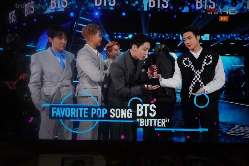 BTS กวาดเรียบครบ 3 สาขาที่ได้เข้าชิงเวที American Music Awards ปี 2021 BTS กวาดเรียบครบ 3 สาขาที่ได้เข้าชิงเวที American Music Awards ปี 2021