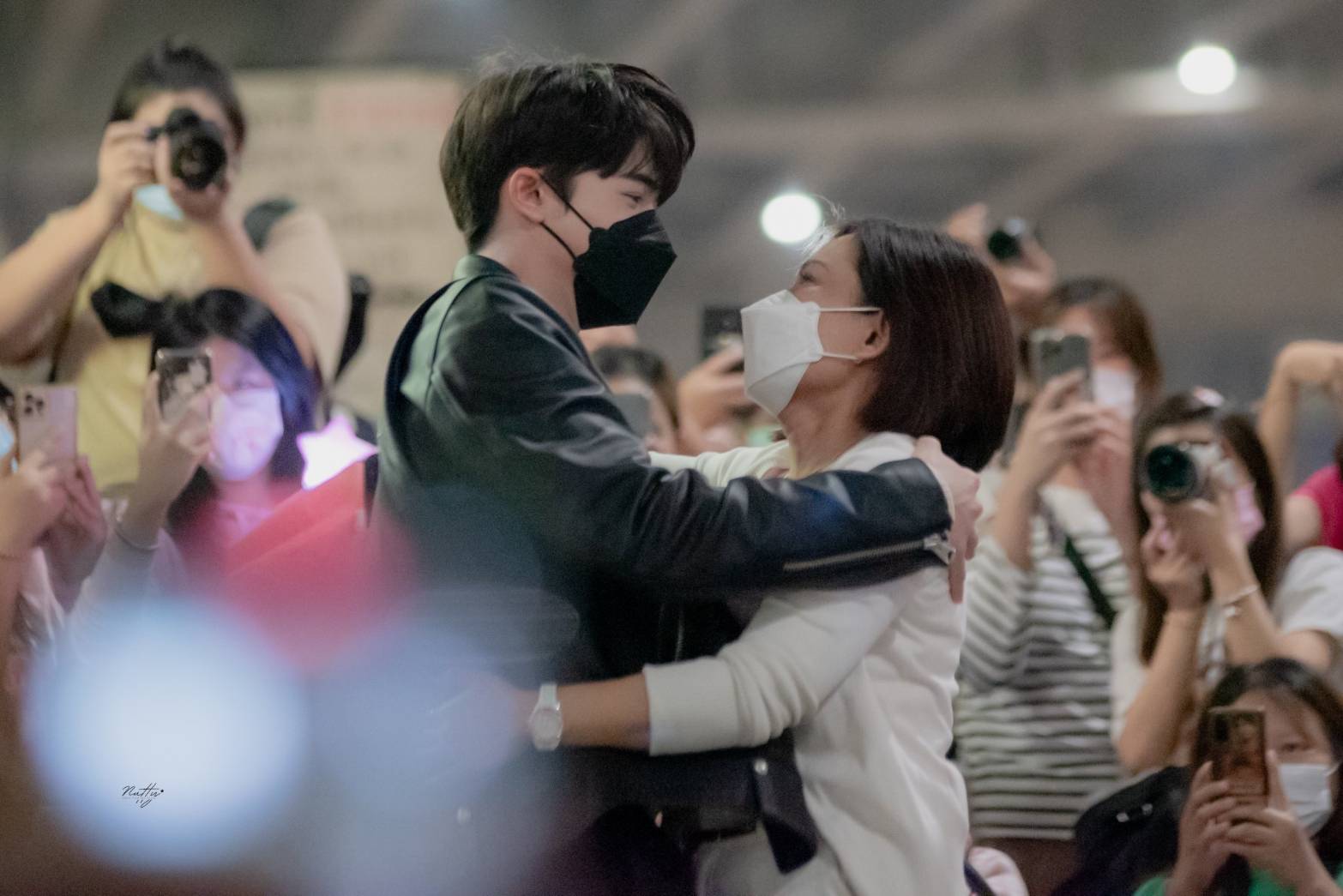 แพทริค INTO1 กลับไทยในรอบ 2 ปี แฟนคลับต้อนรับแน่น ด้วยความคิดถึง