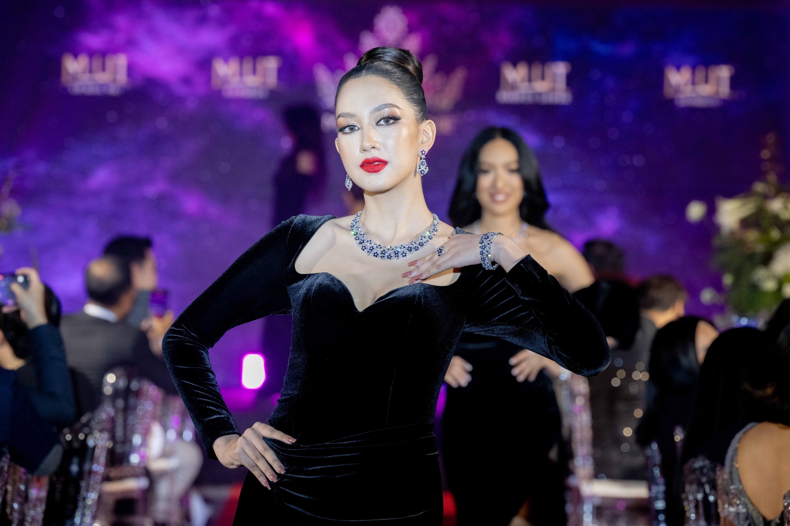 เผยโฉม MUT 2023 4 จังหวัด ในงาน Extra Ordinary Night to The Universe เผยโฉม MUT 2023 4 จังหวัด ในงาน Extra Ordinary Night to The Universe