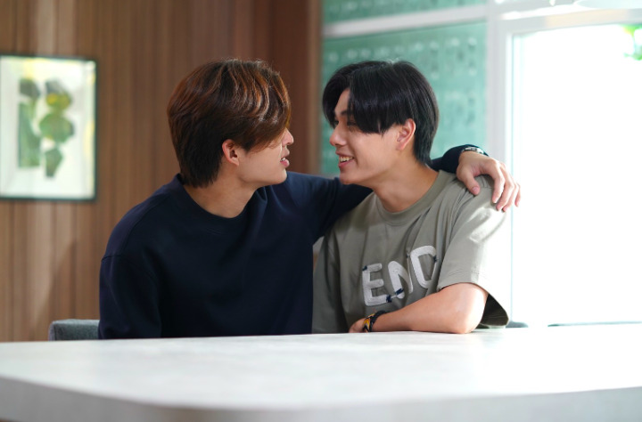 ส่องเคมีลงตัว ปอนด์ ณราวิชญ์-ภูวินทร์ จาก We Are คือเรารักกัน ส่องเคมีลงตัว ปอนด์ ณราวิชญ์-ภูวินทร์ จาก We Are คือเรารักกัน