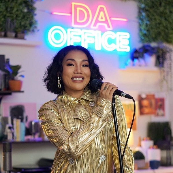 ดา เอ็นโดรฟิน รู้สึกสนุก หลังทำค่ายเพลงเอง เผยยังไม่ได้ตั้งชื่อค่าย (มีคลิป) ดา เอ็นโดรฟิน รู้สึกสนุก หลังทำค่ายเพลงเอง เผยยังไม่ได้ตั้งชื่อค่าย (มีคลิป)