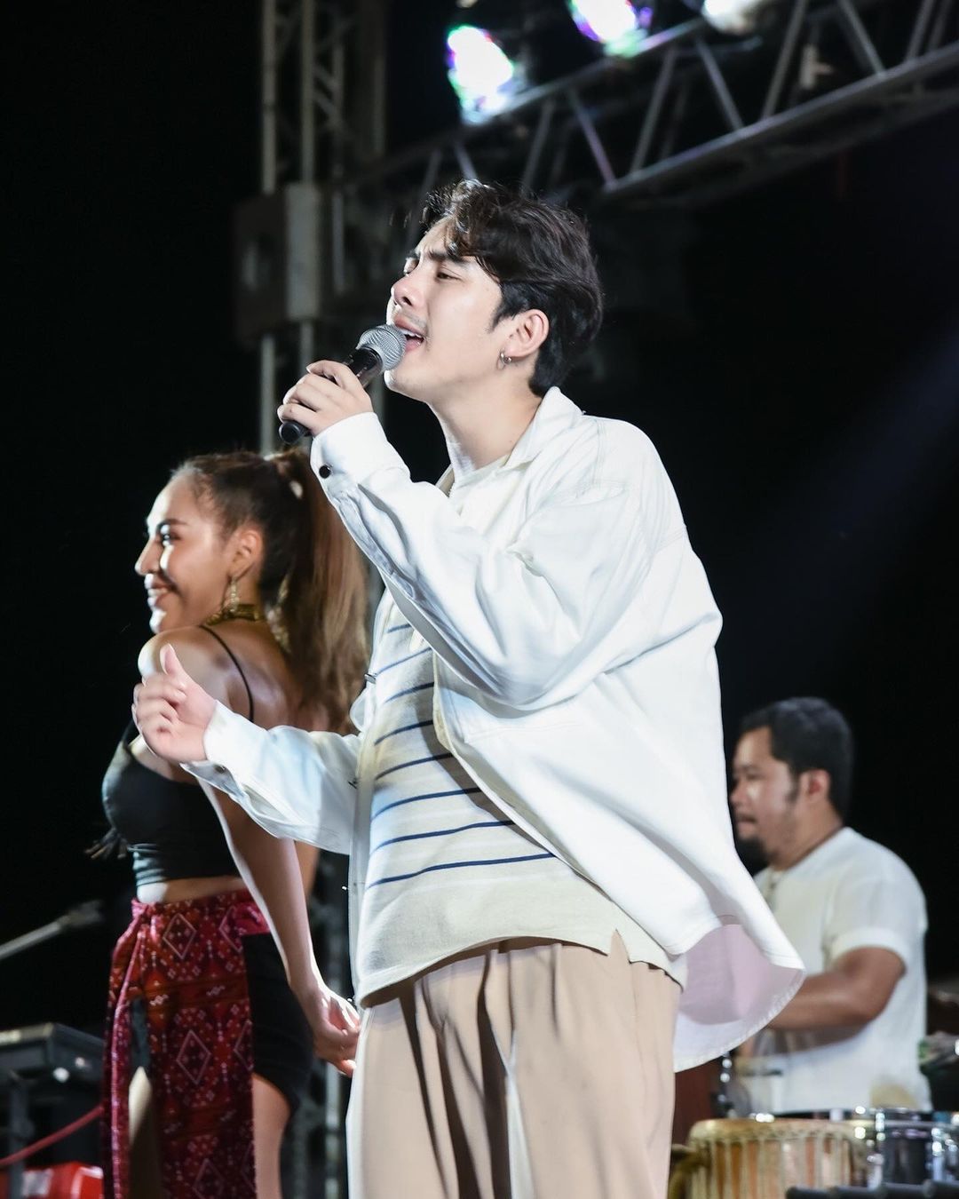 เบิ้ล ปทุมราช ทำพิธีลงนะหน้าทอง / ฝน ร้องไห้กลางพิธีบวงสรวง (มีคลิป)