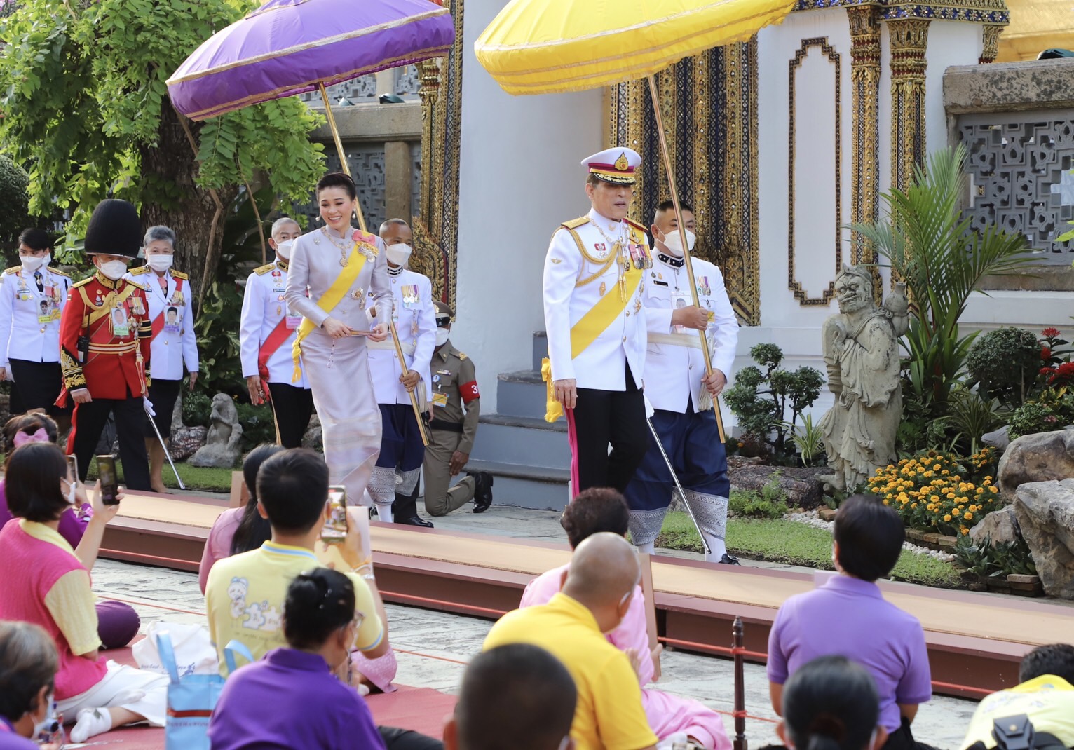 ในหลวง ราชินี เสด็จพระราชดำเนิน ไปในพระราชพิธีเฉลิมพระชนมพรรษา สมเด็จพระนางเจ้าสุทิดา พัชรสุธาพิมลลักษณ พระบรมราชินี 3 มิถุนายน 2565 ในหลวง ราชินี เสด็จพระราชดำเนิน ไปในพระราชพิธีเฉลิมพระชนมพรรษา สมเด็จพระนางเจ้าสุทิดา พัชรสุธาพิมลลักษณ พระบรมราชินี 3 มิถุนายน 2565