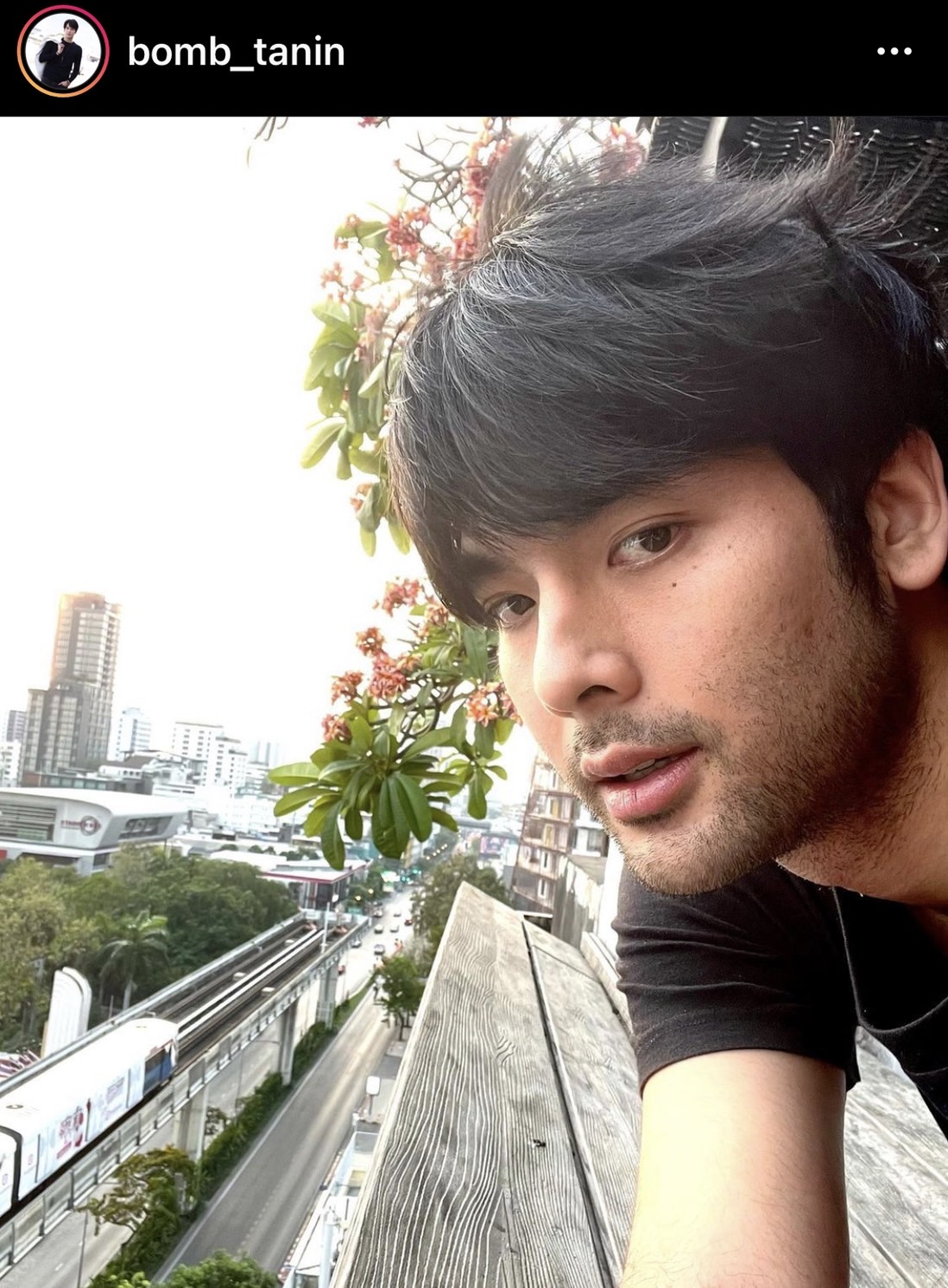 บอมบ์ ธนิน มีอาการ เหนื่อยง่าย-กินน้อยลง หลังหายจากโควิด-19 บอมบ์ ธนิน มีอาการ เหนื่อยง่าย-กินน้อยลง หลังหายจากโควิด-19