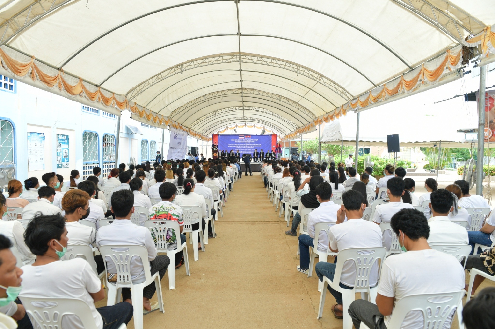 รมว.แรงงานกัมพูชา พบปะแรงงานกัมพูชา โรงงานแปรรูปไก่ CPF 
