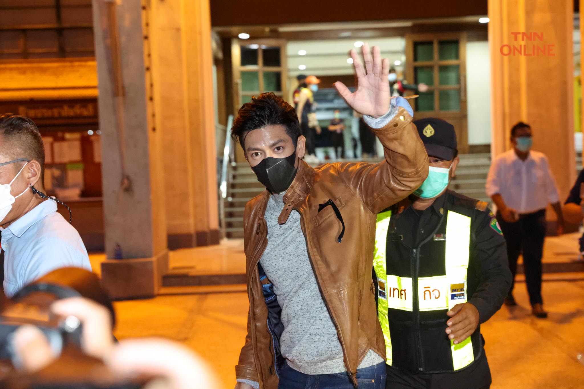 เริ่มแล้ว 'กรุงเทพกลางแปลง'ประเดิมเรื่องแรก 2499 อันธพาลครองเมือง คนแน่นลานคนเมือง เริ่มแล้ว 'กรุงเทพกลางแปลง'ประเดิมเรื่องแรก 2499 อันธพาลครองเมือง คนแน่นลานคนเมือง