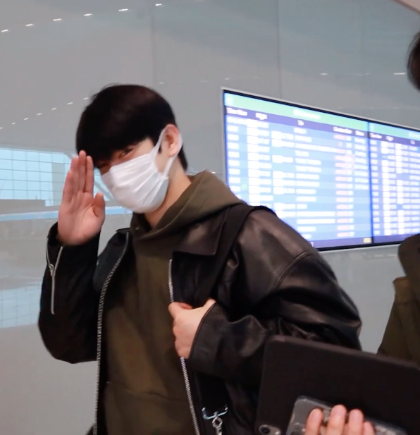 คิดถึงไม่ไหว!! แฟนๆ ติดแฮชแท็กรอต้อนรับ ‘จินยอง GOT7’ ลัดฟ้าจัดแฟนมีตในไทย