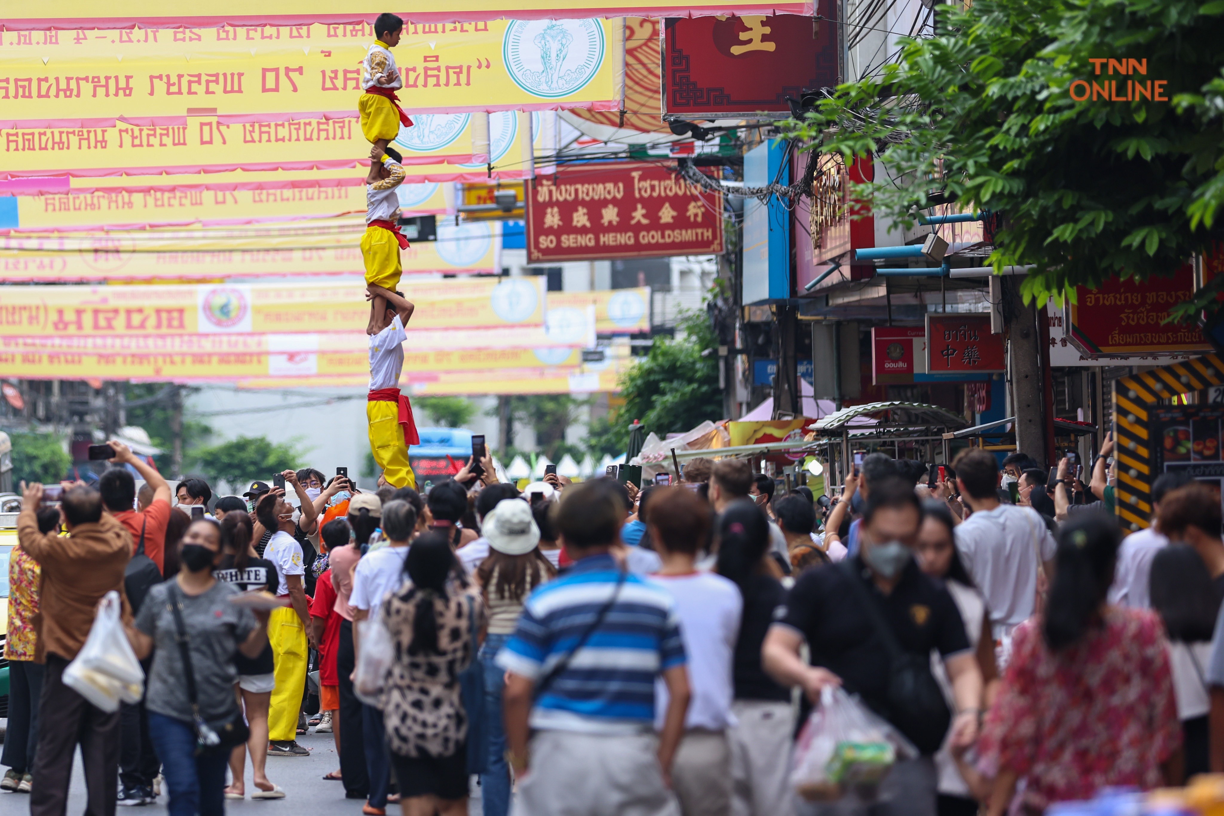 เริ่มแล้วงานเจเยาวราช เคลื่อนขบวนประดิษฐานองค์เทพเจ้า เริ่มแล้วงานเจเยาวราช เคลื่อนขบวนประดิษฐานองค์เทพเจ้า