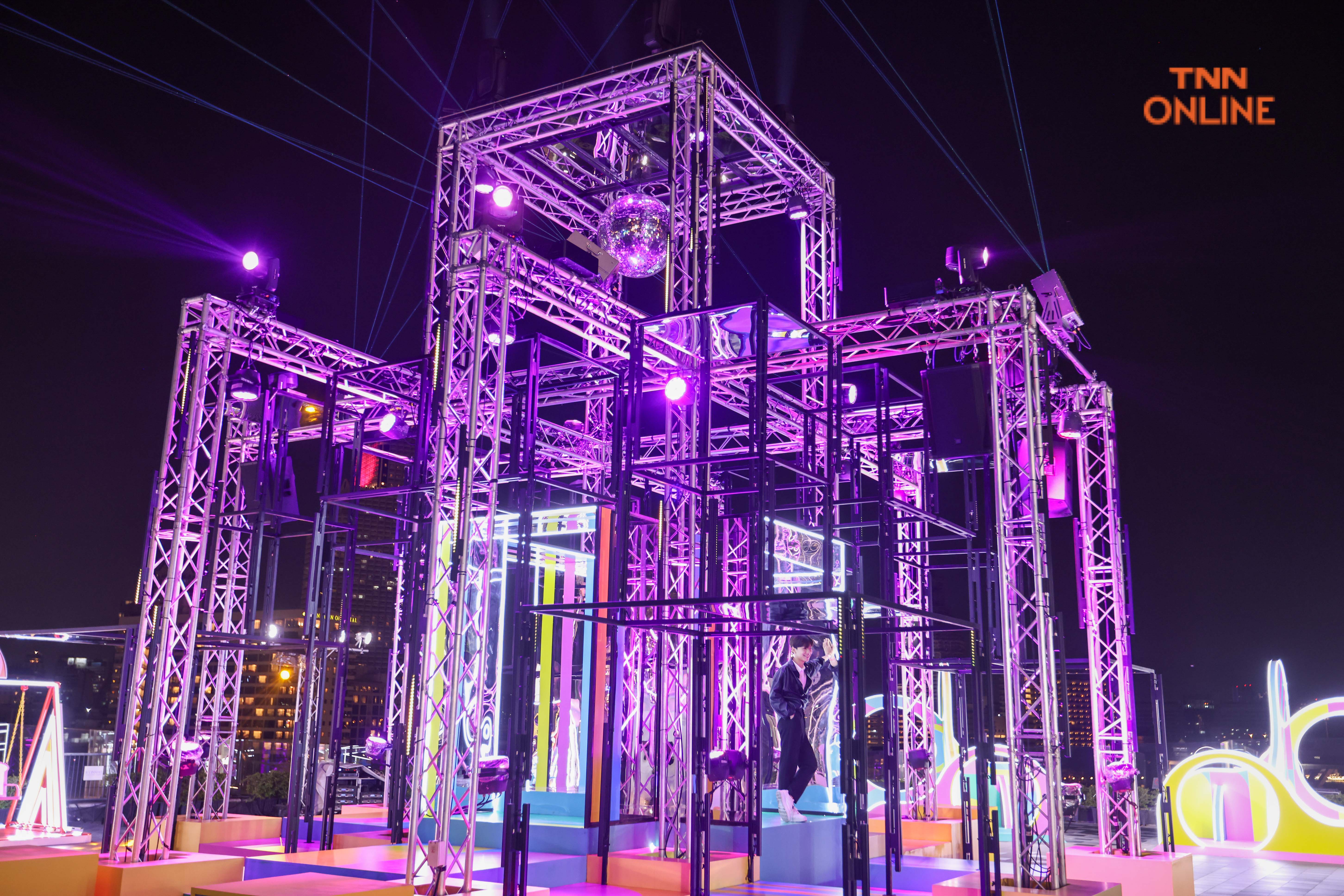 ไอคอนสยามโชว์ต้นคริสต์มาสพลังงานสะอาดลดมลพิษสู่ชั้นบรรยากาศ