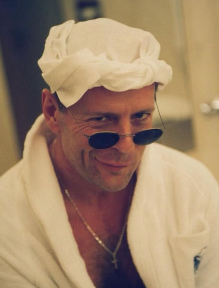 ทำความรู้จัก “บรูซ วิลลิส” ดารานักบู๊รุ่นเก๋า “ฉายาคนอึด” แห่งฮอลลีวู้ด ทำความรู้จัก “บรูซ วิลลิส” ดารานักบู๊รุ่นเก๋า “ฉายาคนอึด” แห่งฮอลลีวู้ด