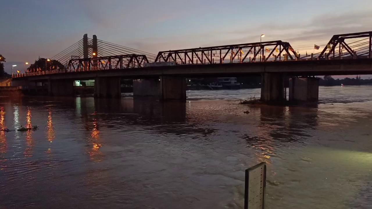 เขื่อนแม่กลอง เตือน! ชาวบ้าน 2 ฝั่ง เตรียมรับน้ำ หลังเพิ่มระดับสูง 3 เมตร 