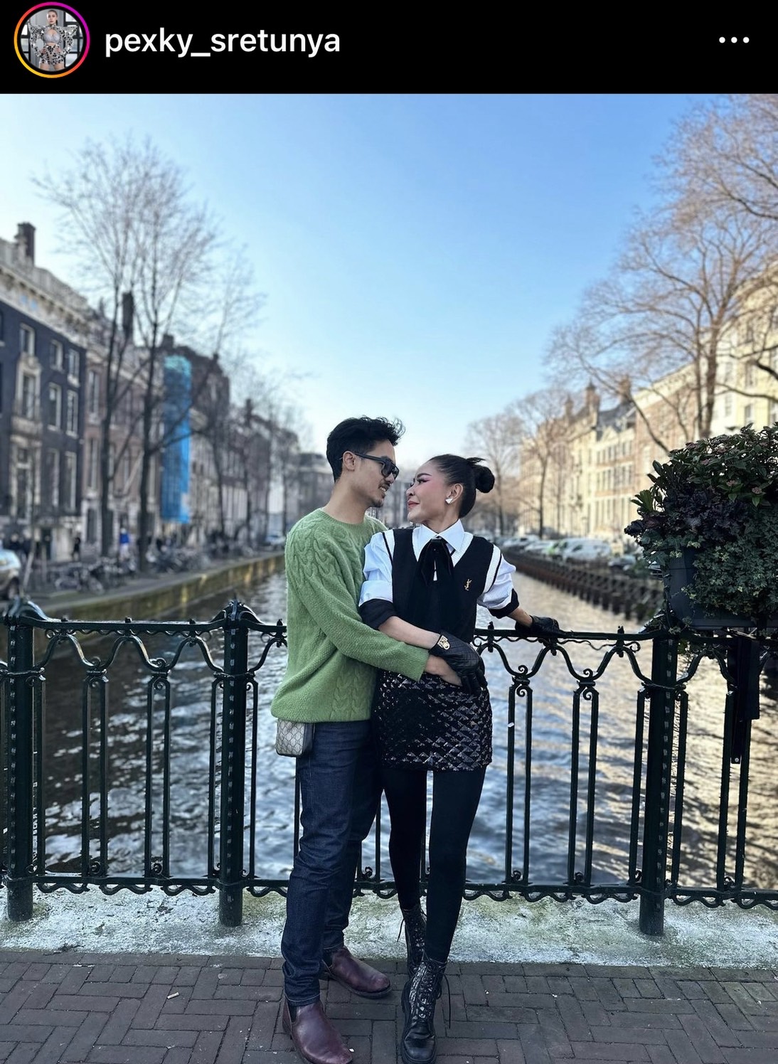 เป็กกี้ เซอร์ไพรส์ของขวัญวันเกิดชุดใหญ่ เงินสด 1 ล้านบาท ให้สามี