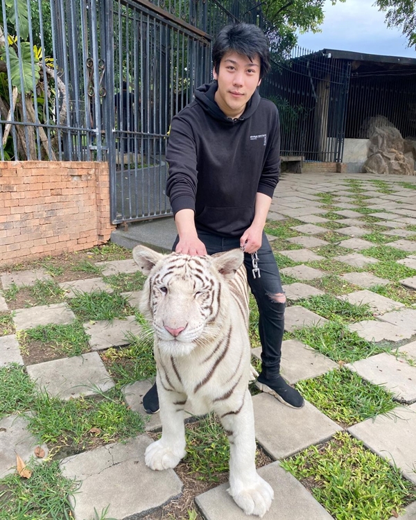  ไฮโซเเชมป์ แฉ! เที่ยวผับย่านเอกมัยช่วงโควิด เมากลับเช้าใครจะรับได้