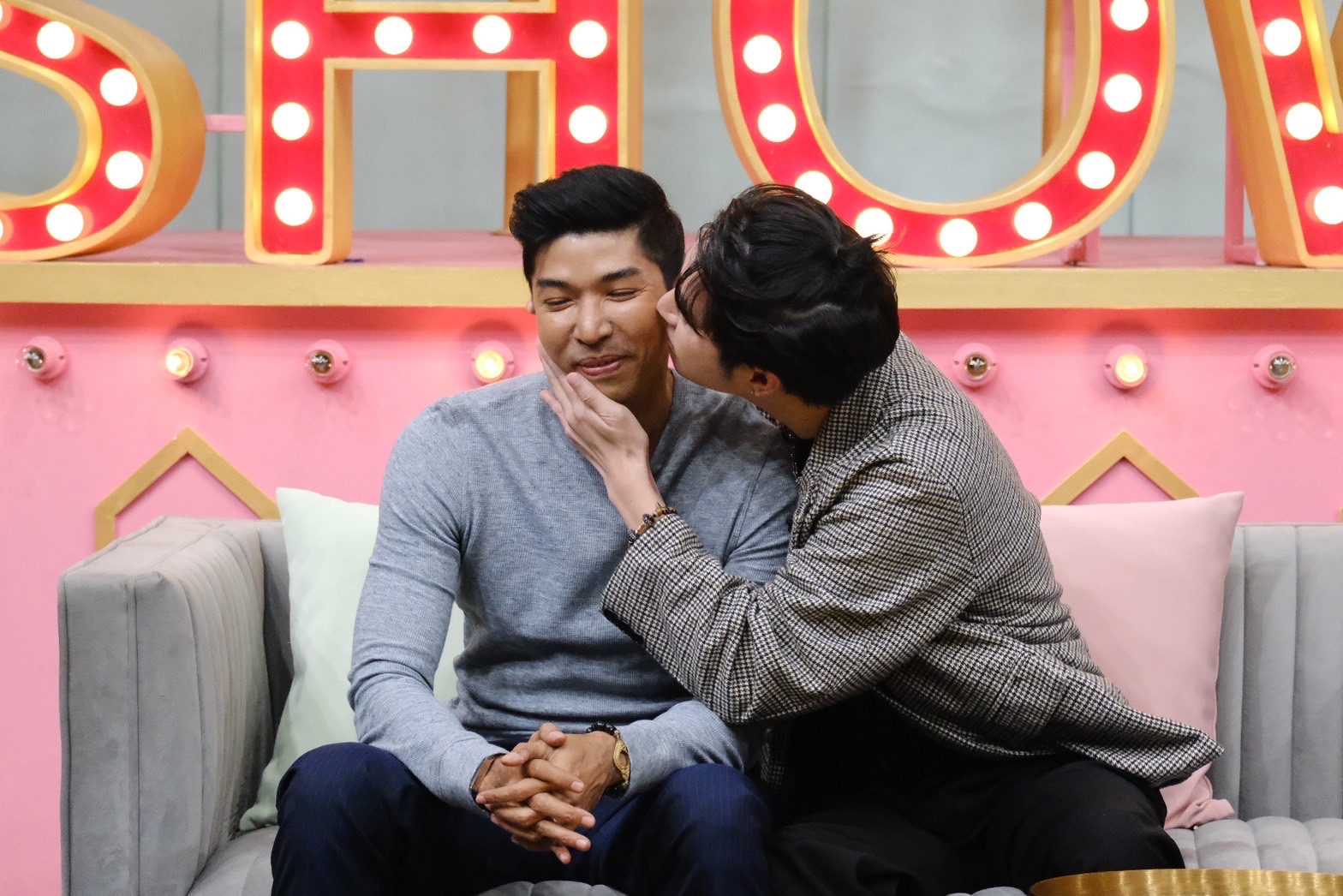 ตำนานปิ้งไก่ กอล์ฟ ภักดีวิจิตร ควงแฟนเล่าเจอคอมเมนต์แซะแรงระเบิดถ้ำ หลังเปิดตัวเป็น LGBTQ  