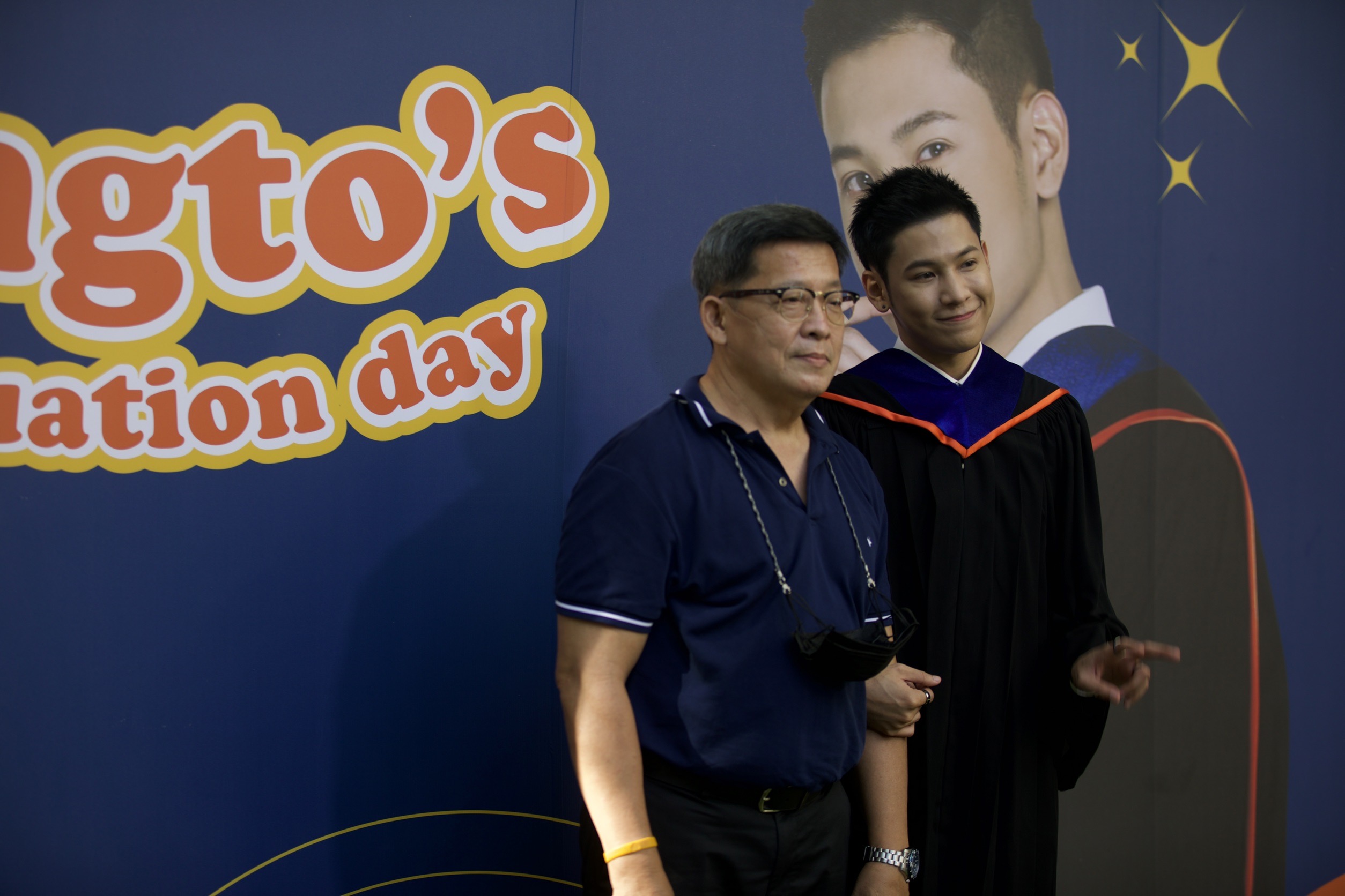 “สิงโต ปราชญา” ซ้อมใหญ่รับปริญญา ม.กรุงเทพ แฟนคลับร่วมยินดี “สิงโต ปราชญา” ซ้อมใหญ่รับปริญญา ม.กรุงเทพ แฟนคลับร่วมยินดี