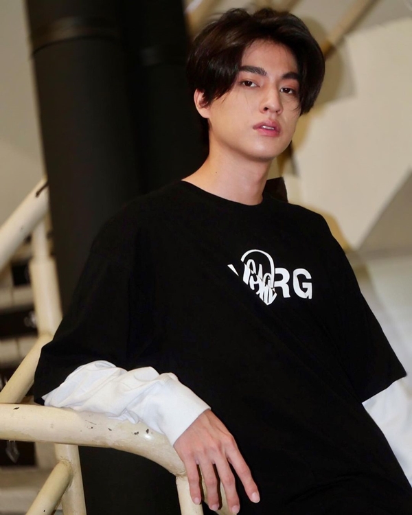 กลัฟ คณาวุฒิ ตื่นเต้นเล่นละครประกบนางเอกรุ่นพี่ เจนี่ กลัฟ คณาวุฒิ ตื่นเต้นเล่นละครประกบนางเอกรุ่นพี่ เจนี่