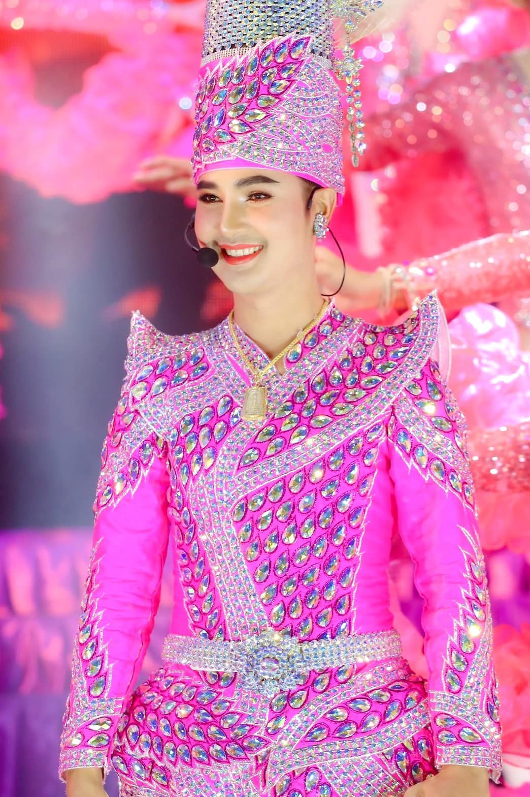 บอย ศิริชัย ปลอดภัยดี หลังรถตู้ หมอลำใจเกินร้อย เกิดอุบัติเหตุ บอย ศิริชัย ปลอดภัยดี หลังรถตู้ หมอลำใจเกินร้อย เกิดอุบัติเหตุ